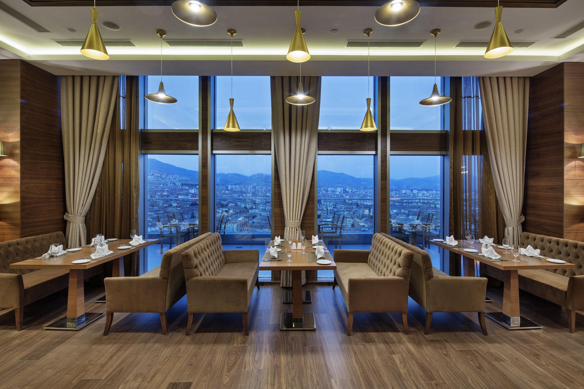 Movenpick Hotel Малатия Екстериор снимка
