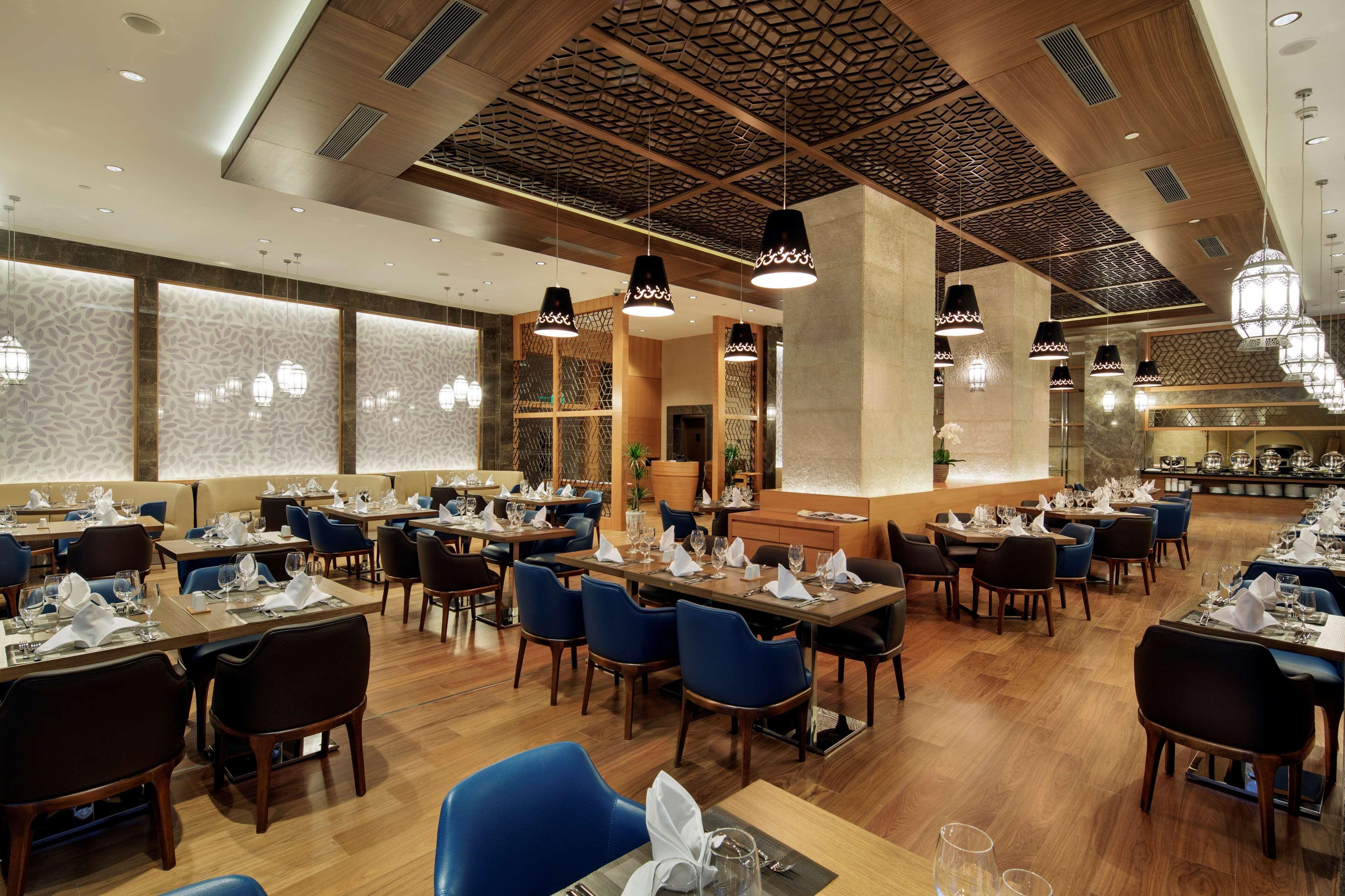 Movenpick Hotel Малатия Екстериор снимка