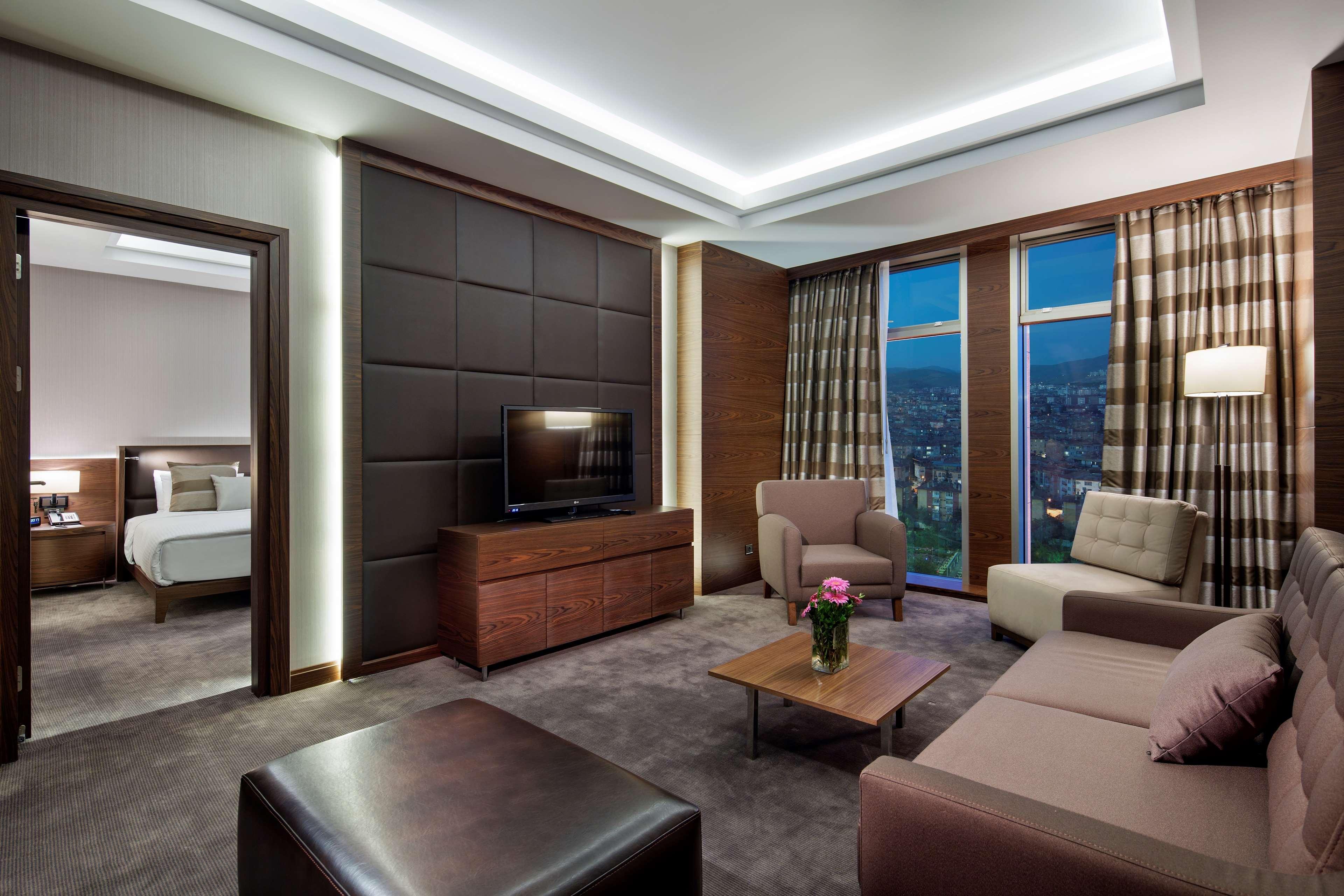 Movenpick Hotel Малатия Екстериор снимка