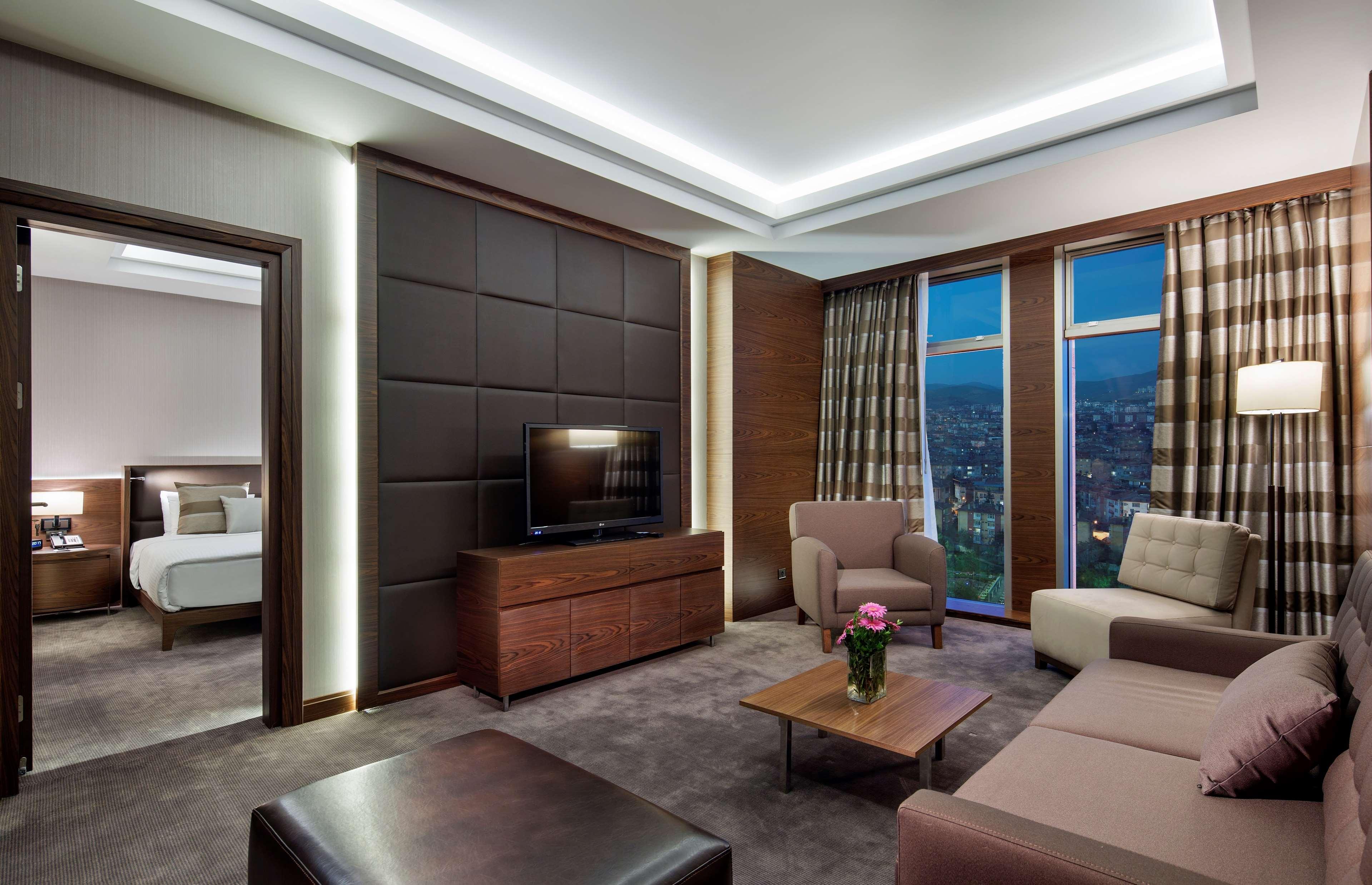 Movenpick Hotel Малатия Екстериор снимка