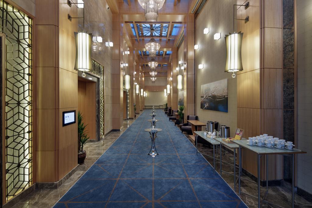 Movenpick Hotel Малатия Екстериор снимка