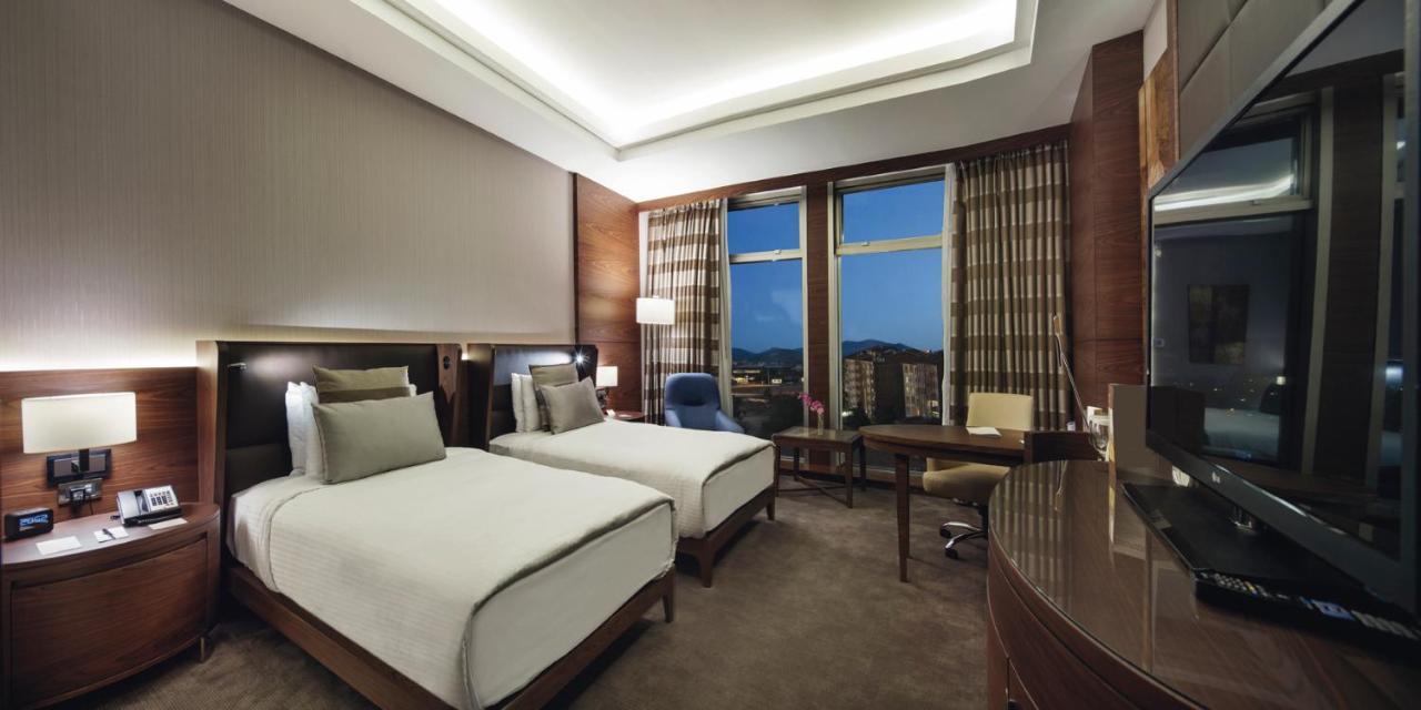 Movenpick Hotel Малатия Екстериор снимка